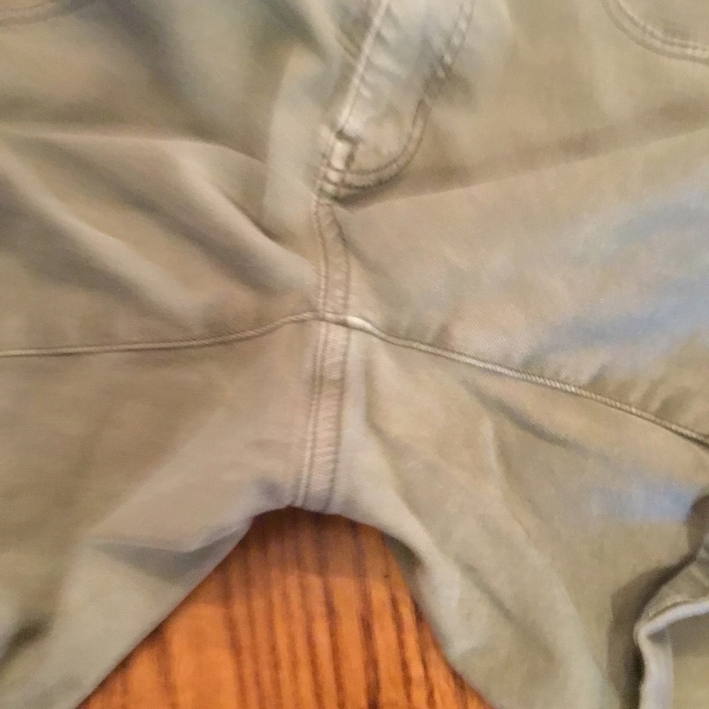 AMERICAN EAGLE AEO Twill Super Stretch Green Gray Denim Jean Shorts Size 8 - Picture 8 of 14